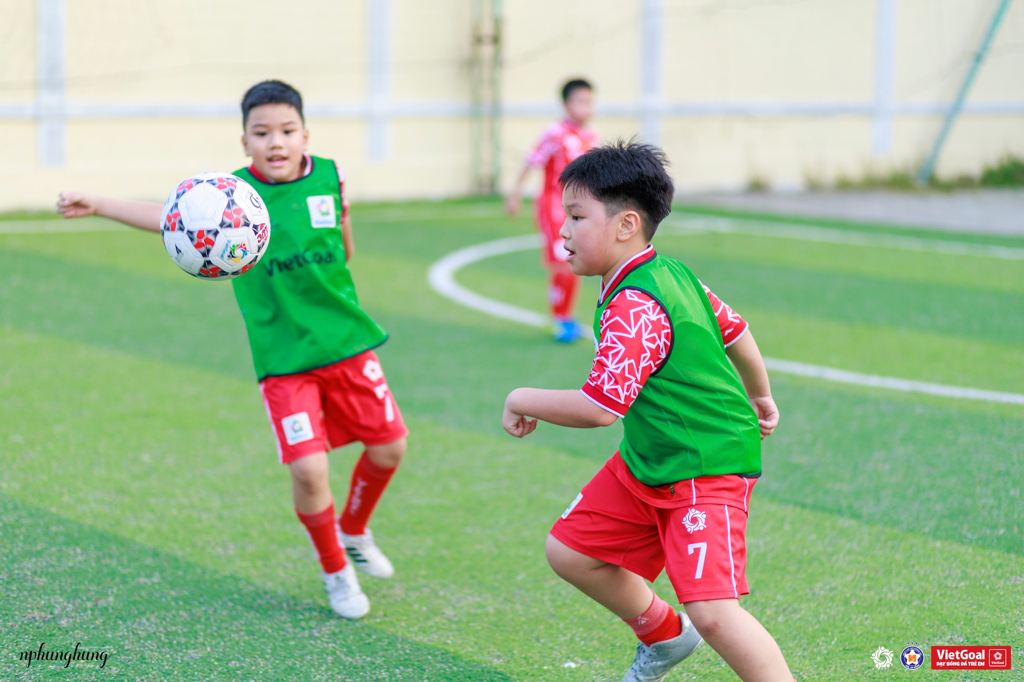 Dạy Bóng Đá Cho Trẻ 9 Tuổi: Khi Thể Lực, Kỹ Thuật Và Tinh Thần Cùng Lớn Lên