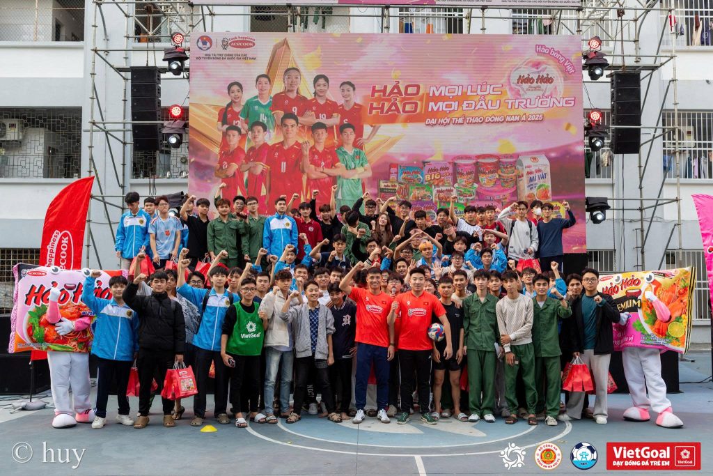 VIETGOAL CÙNG DANH THỦ QUỐC GIA & KOLS CỔ VŨ TRẬN CHUNG KẾT CỦA ĐỘI TUYỂN U22 VIỆT NAM TẠI SEA GAMES 33
